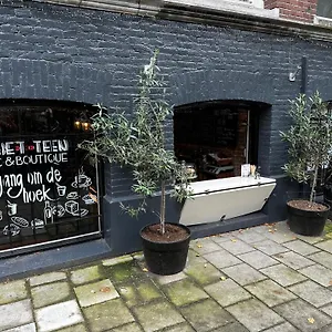 Nine-t-teen Bed And Boutique Amsterdam